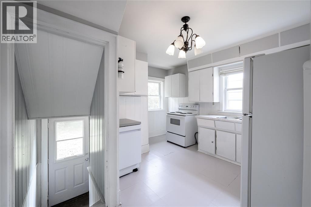 254 Shepherd Street Property Photo 8