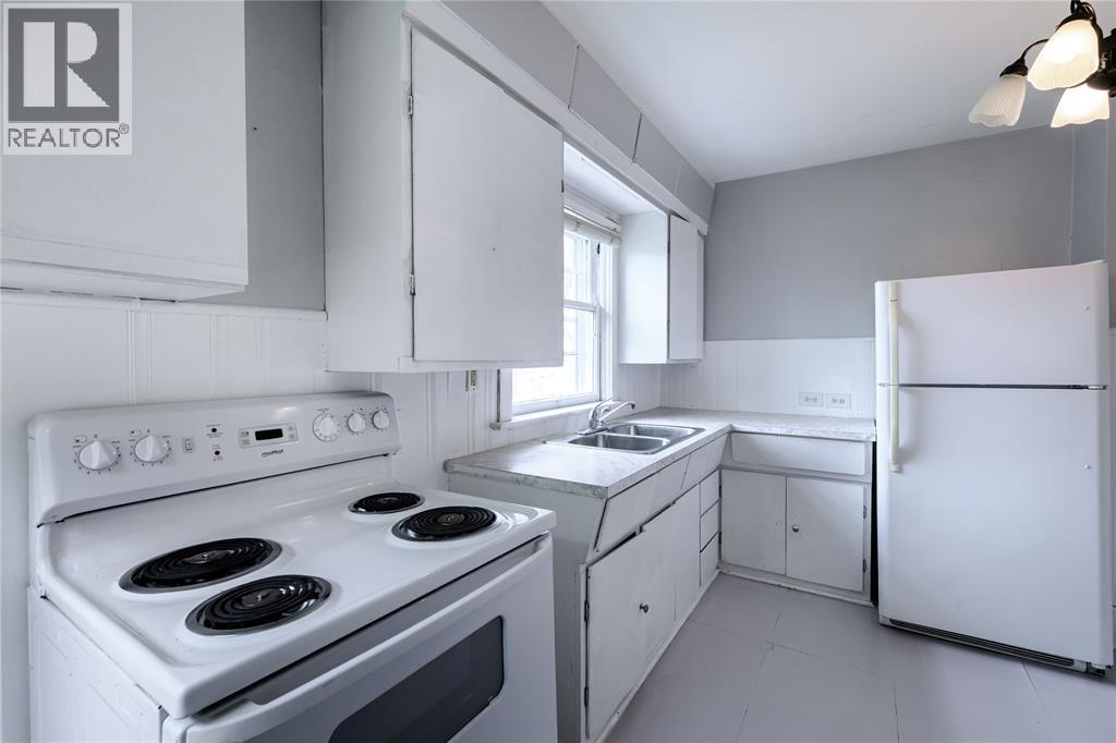 254 Shepherd Street Property Photo 10