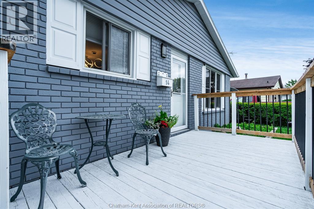 14 GREENBRIAR TRAIL