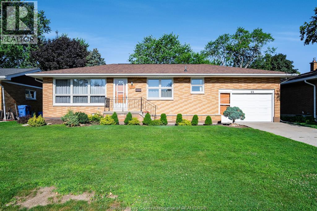 23 Garrison AVENUE Property Photo 1