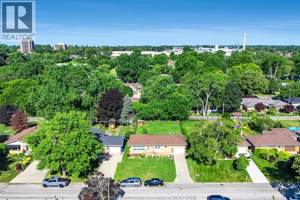 23 Garrison Avenue Property Photo 41