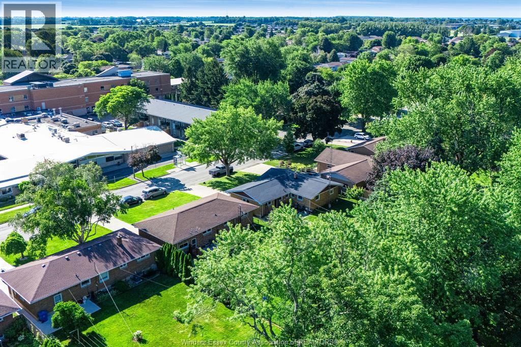 23 Garrison Avenue Property Photo 44