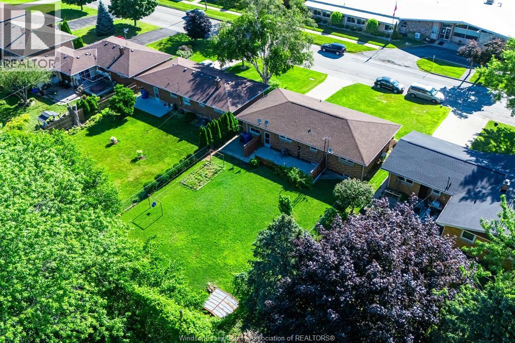 23 Garrison Avenue Property Photo 47