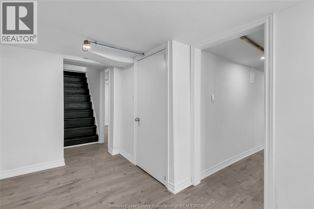 280-282 Campbell Avenue Property Photo 16