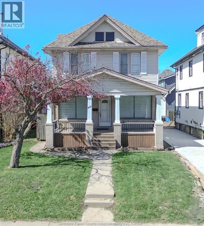 421 HALL Property Photo 1