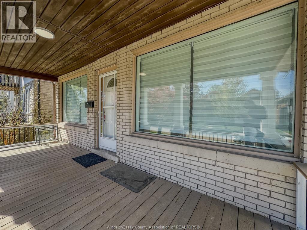421 Hall Property Photo 4