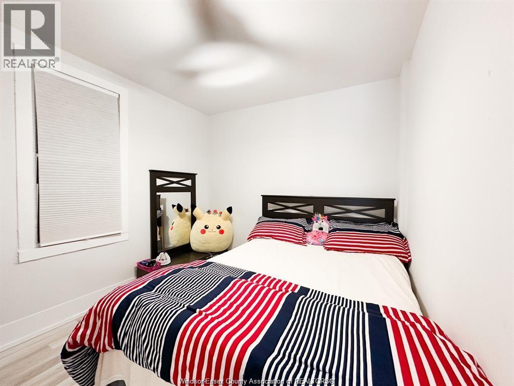 421 Hall Property Photo 17
