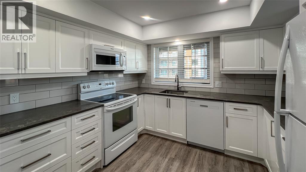 1520 Venetian Boulevard Unit# M-212 Property Photo 10