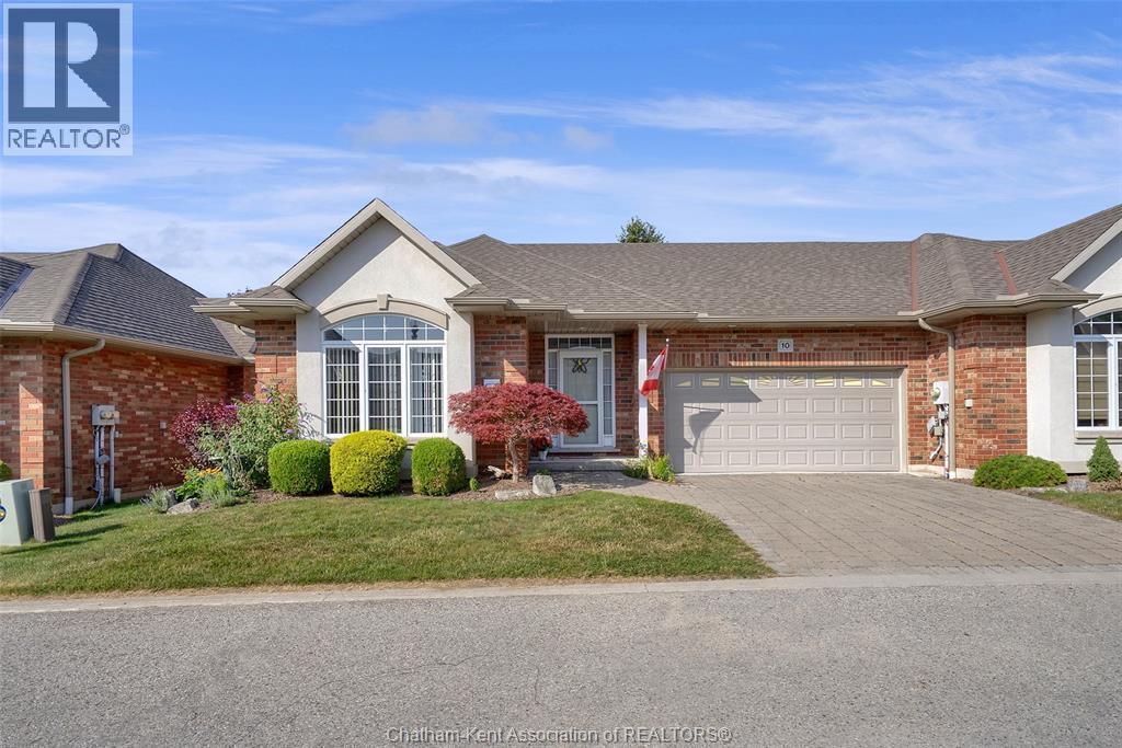 10 Oakgrove LANE Property Photo 1
