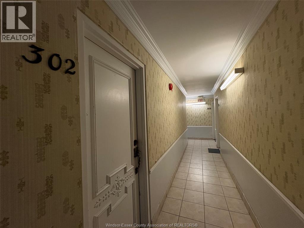 3044 Sandwich Unit# 302 Property Photo 4