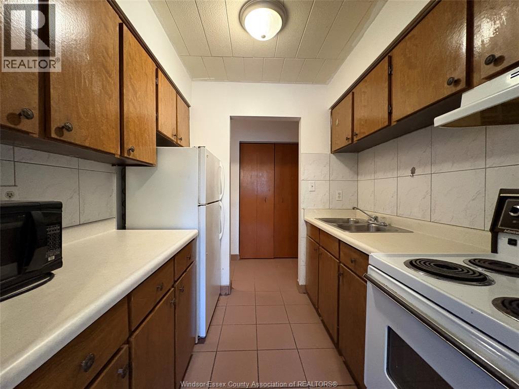 3044 Sandwich Unit# 202 Property Photo 7