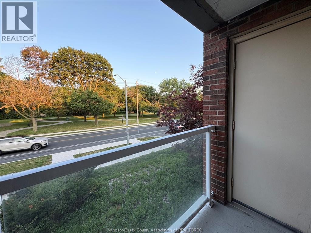 3044 Sandwich Unit# 202 Property Photo 17