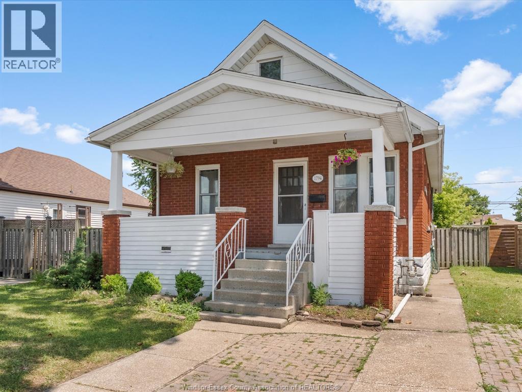 1794 Hall Avenue Property Photo 3