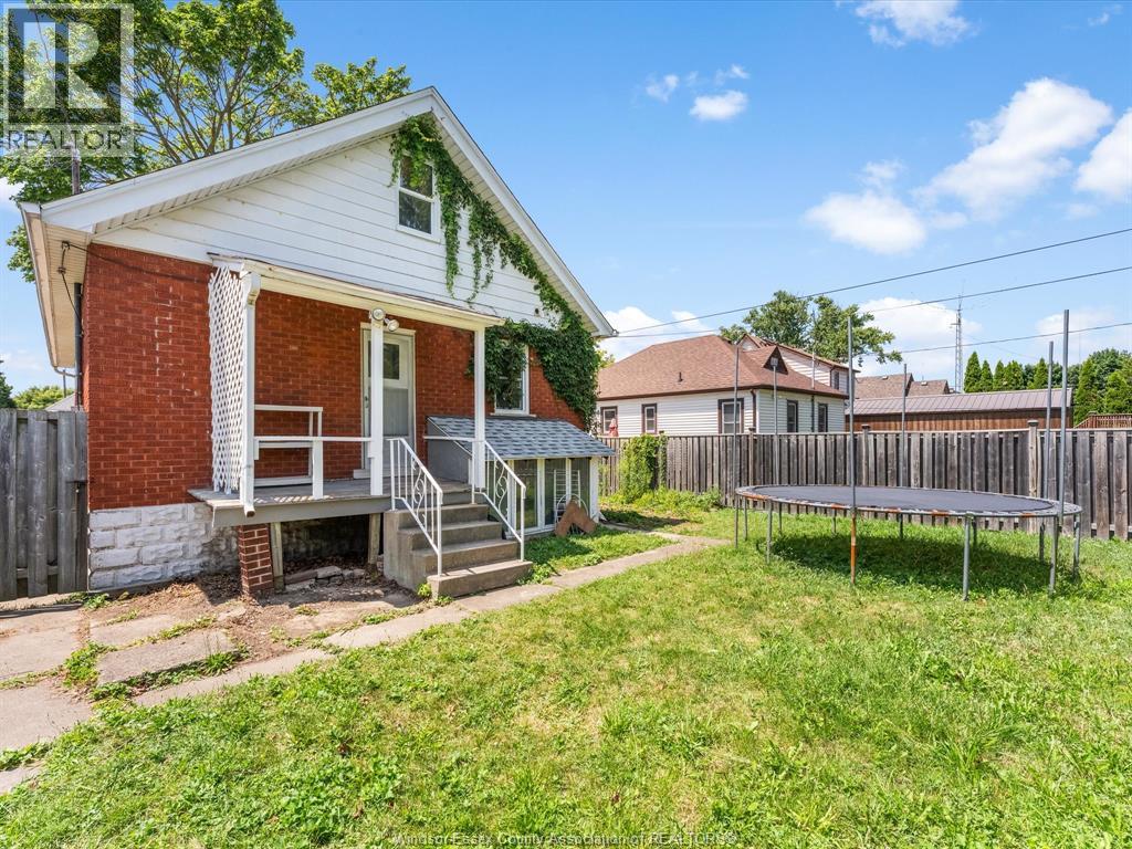 1794 Hall Avenue Property Photo 26