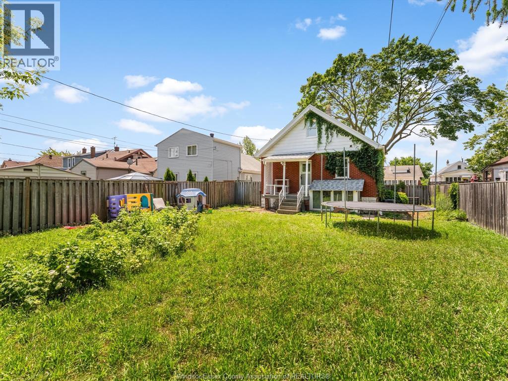 1794 Hall Avenue Property Photo 27
