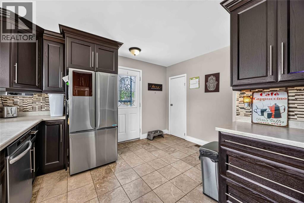 1108 Errol Road East Property Photo 14