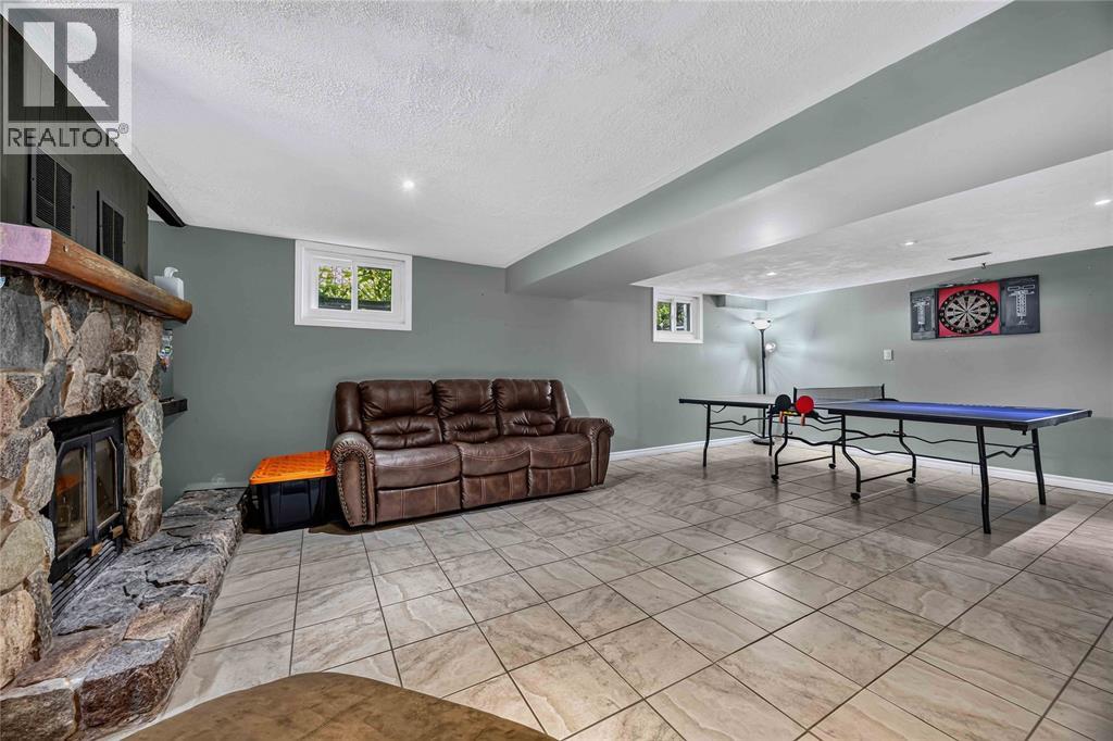 1108 Errol Road East Property Photo 23