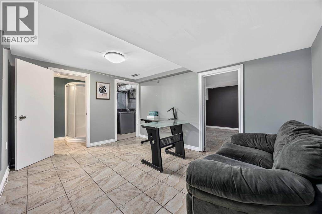 1108 Errol Road East Property Photo 24
