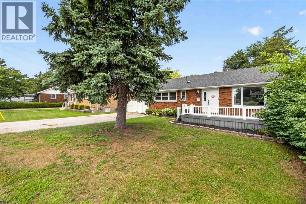 1108 Errol Road East Property Photo 41