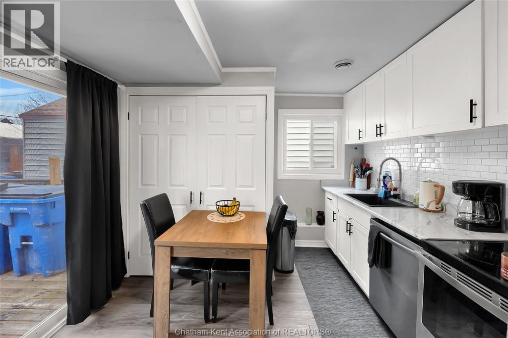 14 Mcnaughton Avenue Property Photo 6