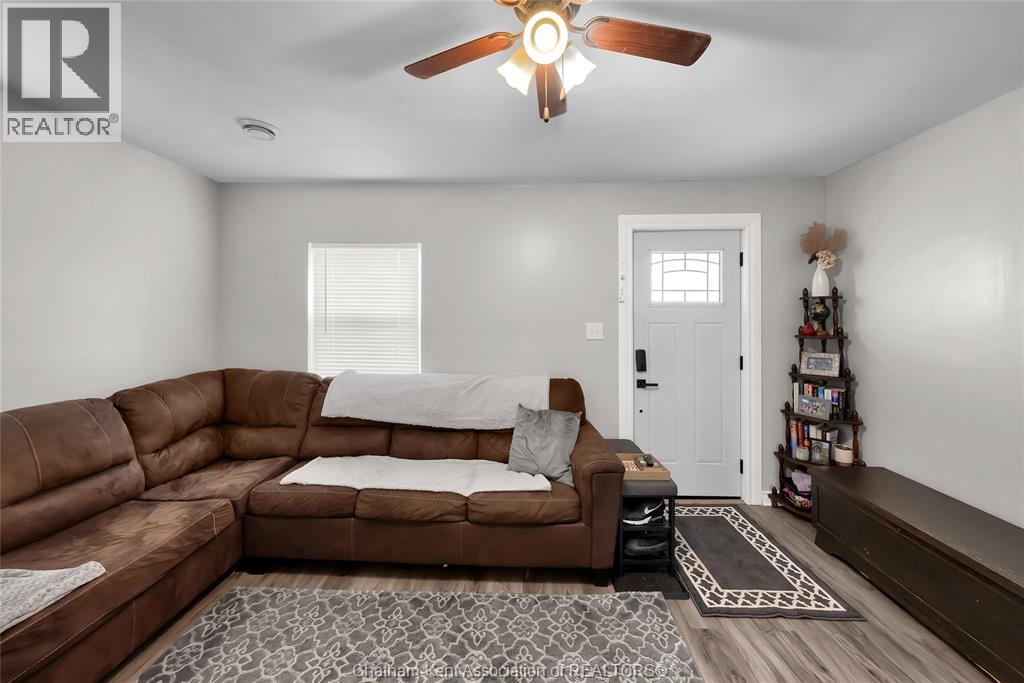 14 Mcnaughton Avenue Property Photo 11