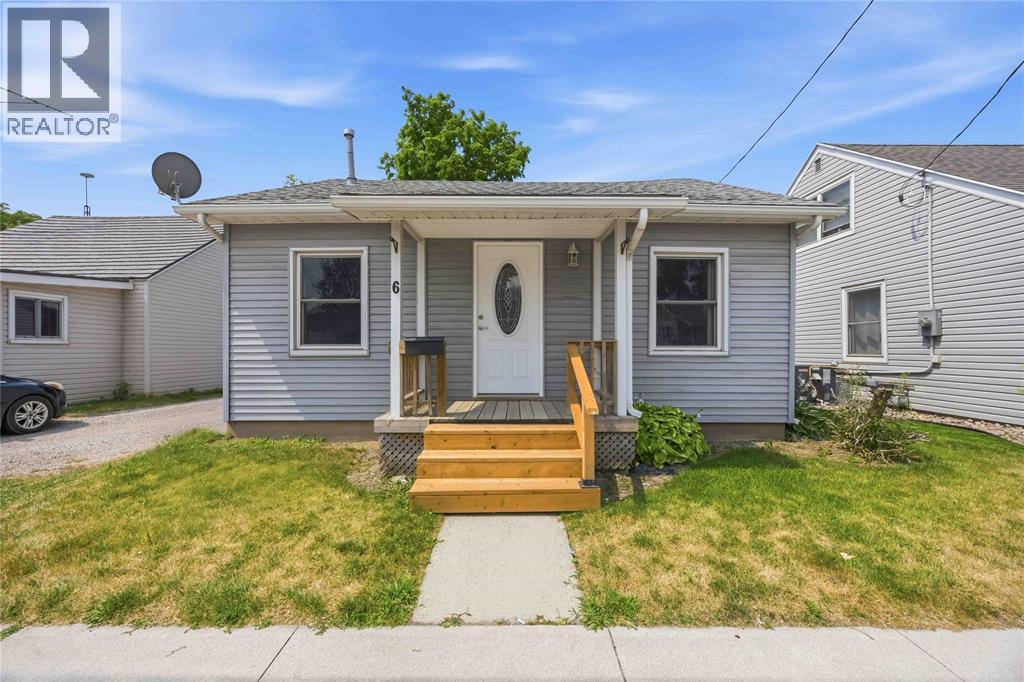 6 Mcnaughton Avenue Property Photo 1