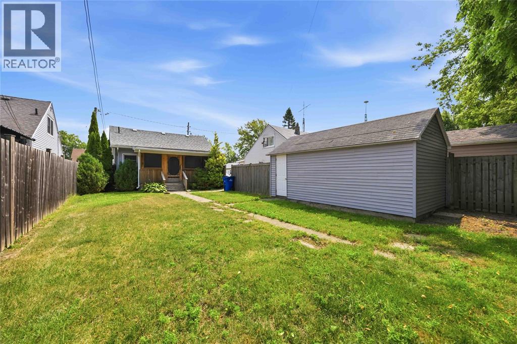 6 Mcnaughton Avenue Property Photo 23