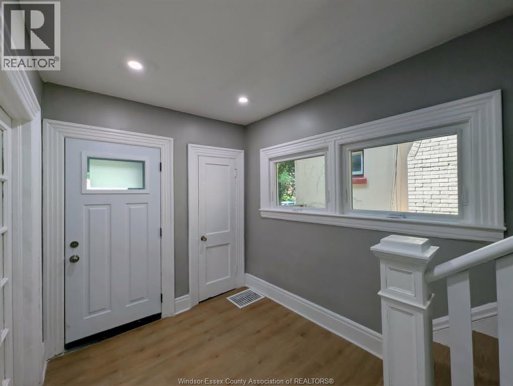 1484 Victoria Avenue Property Photo 8