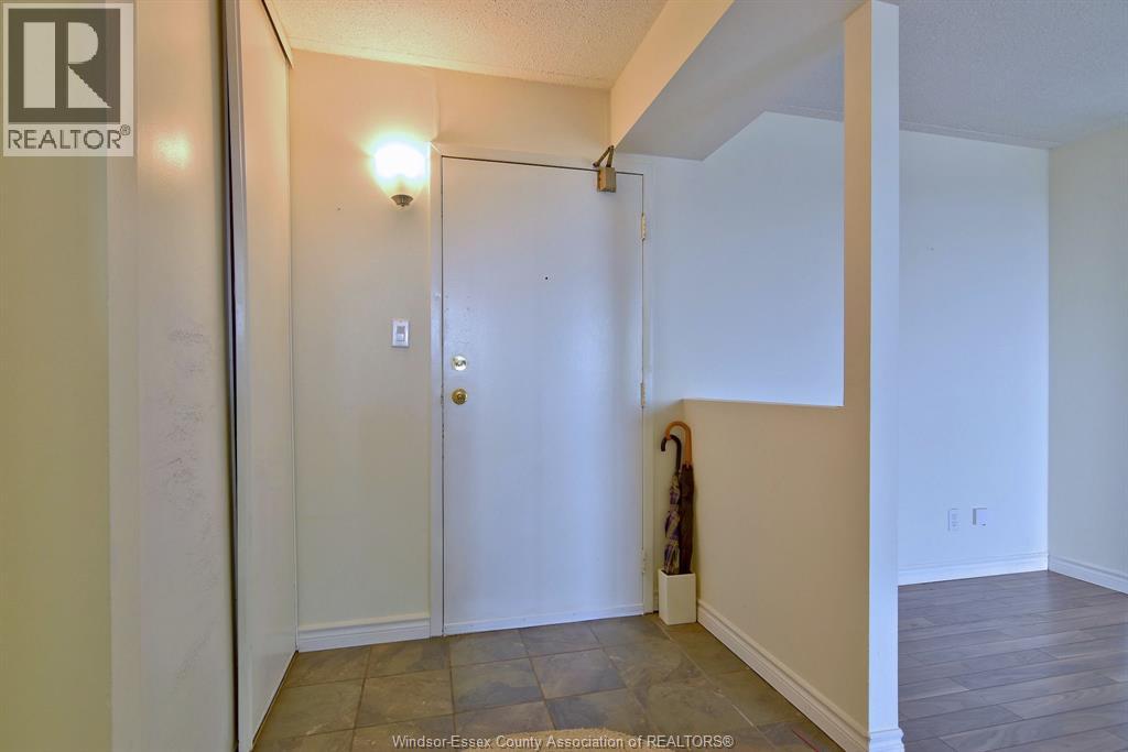 150 Park West Unit# 1812 Property Photo 6