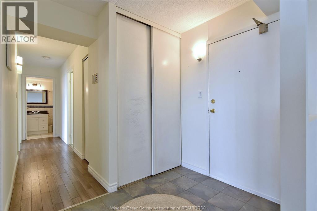 150 Park West Unit# 1812 Property Photo 7