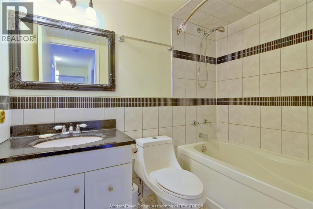 150 Park West Unit# 1812 Property Photo 28