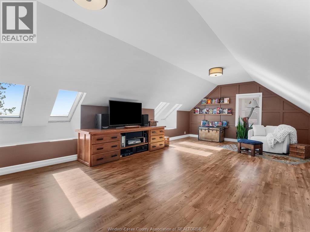 266 East Beach Road Property Photo 32