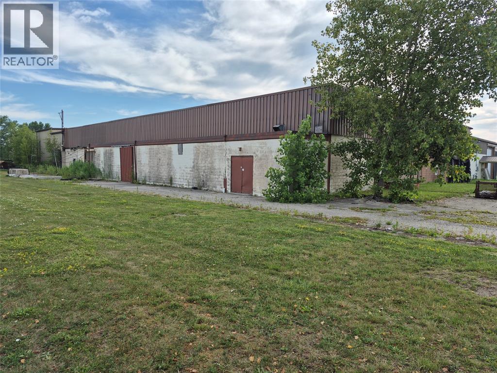 64 Garnet Street North East Property Photo 4