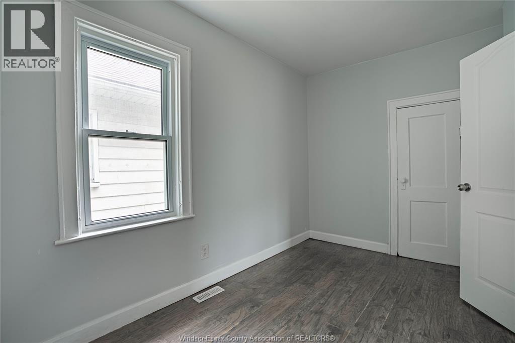 3668 King Street Property Photo 13