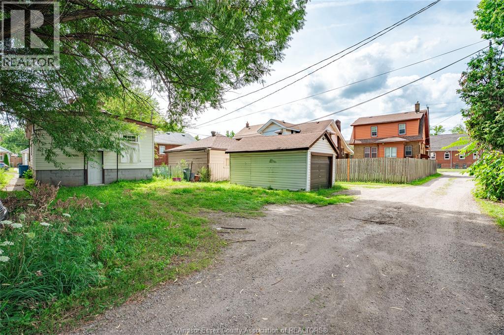 3668 King Street Property Photo 18