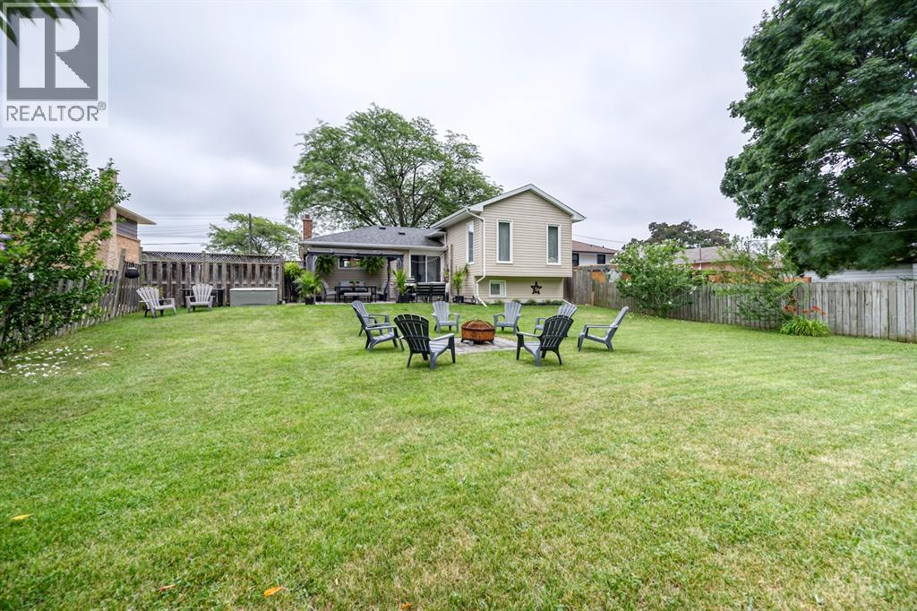 1049 Indian Road North Property Photo 45