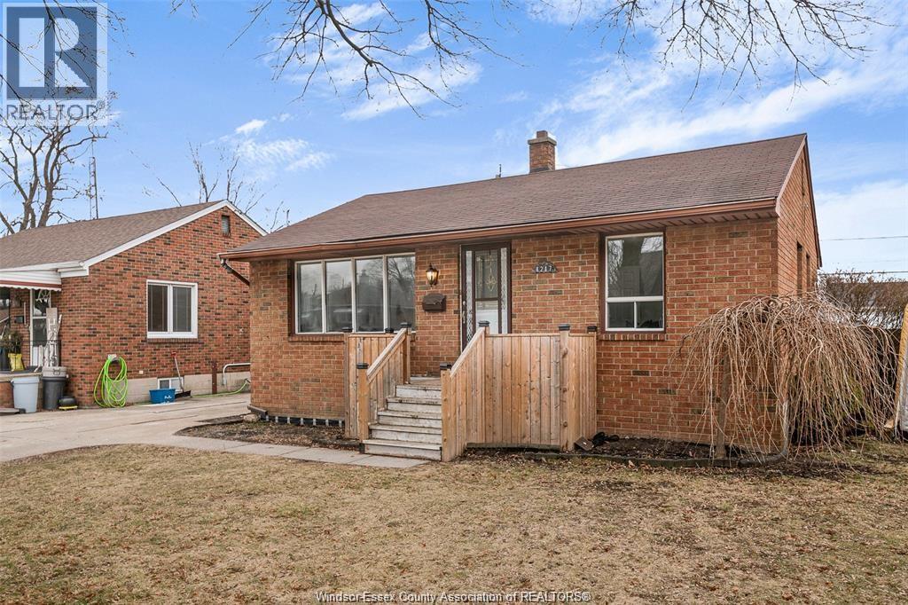 1217 Harrison Property Photo 2