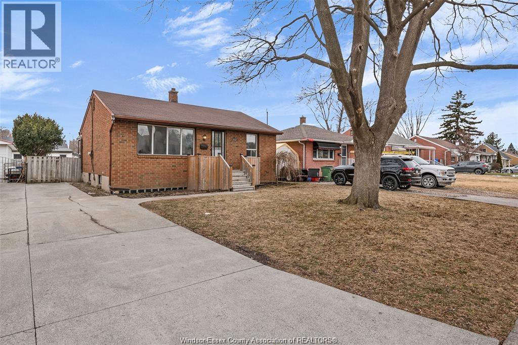 1217 Harrison Property Photo 3