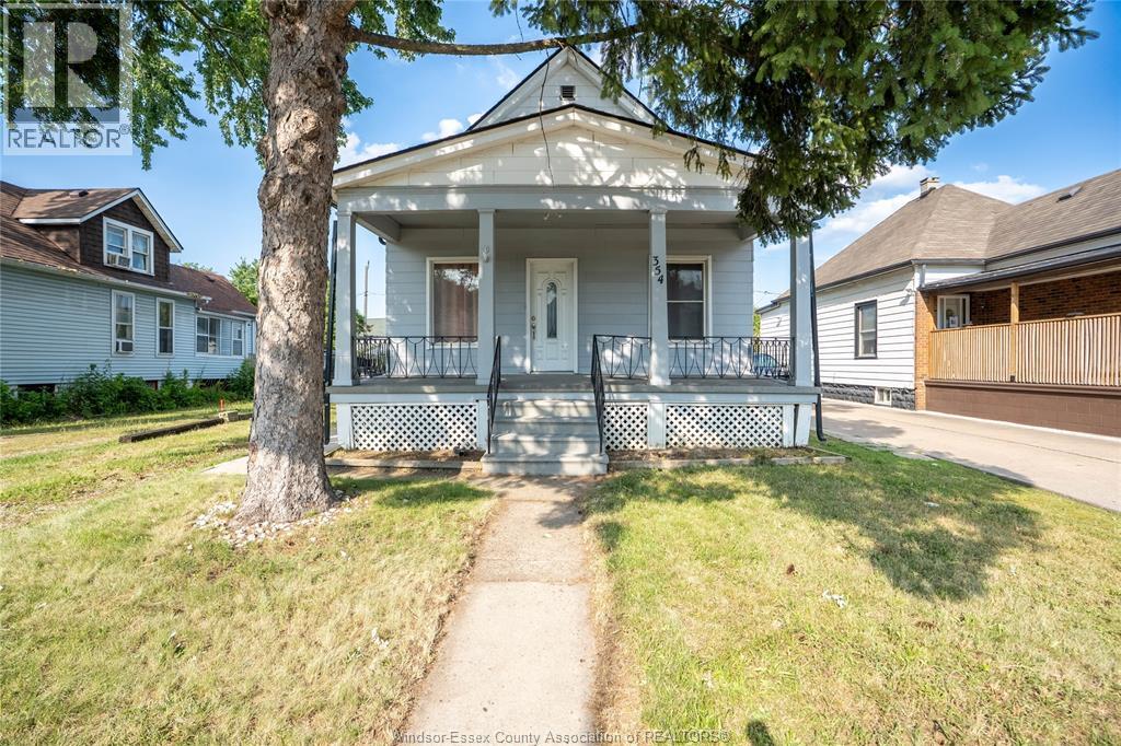 354 Curry Avenue Property Photo 1