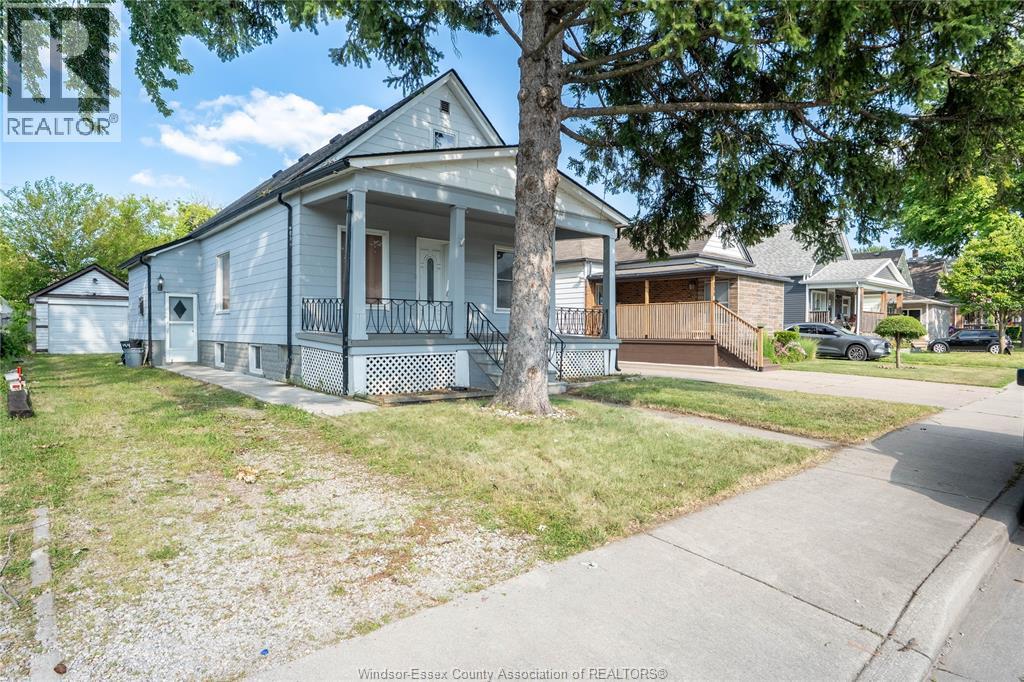 354 Curry Avenue Property Photo 2