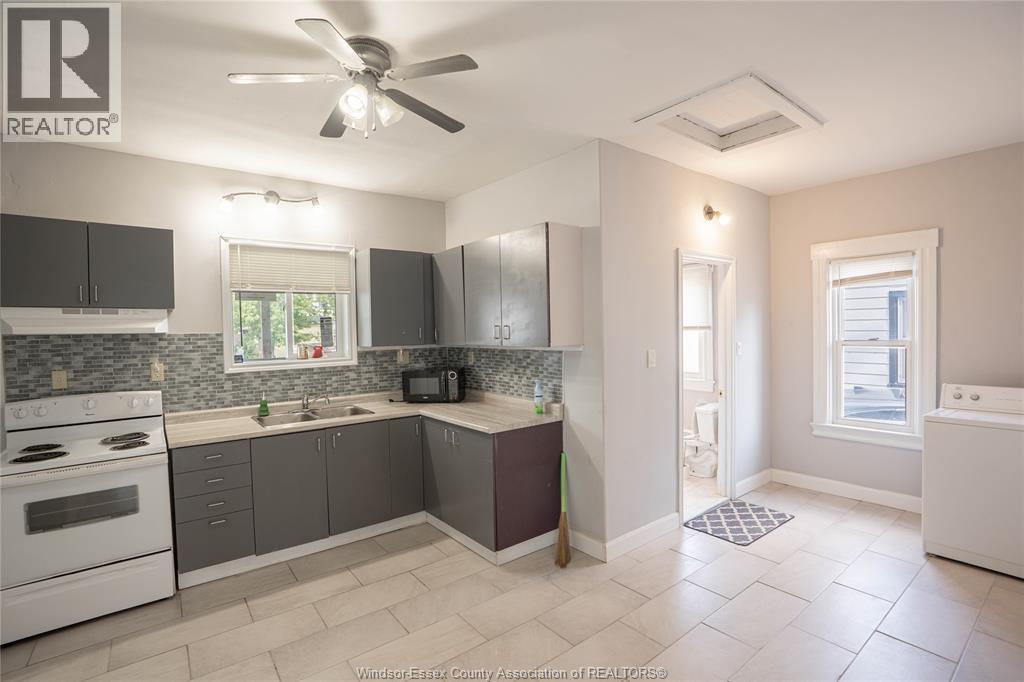 354 Curry Avenue Property Photo 5