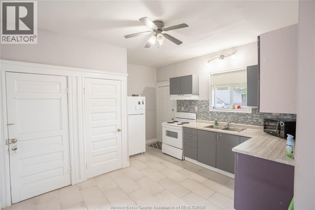 354 Curry Avenue Property Photo 6