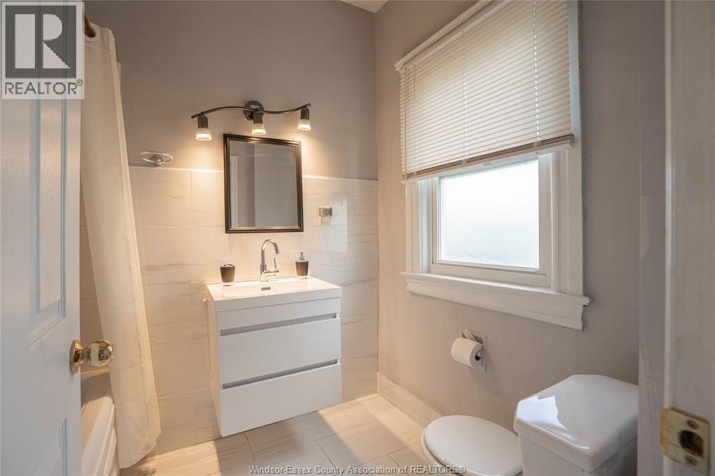 354 Curry Avenue Property Photo 7