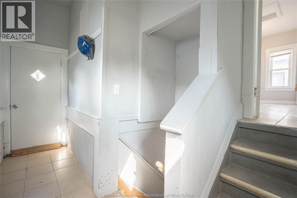 354 Curry Avenue Property Photo 10