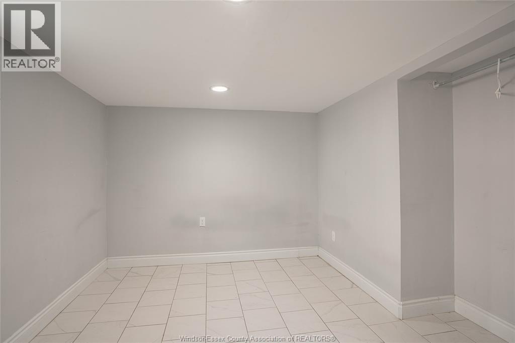 354 Curry Avenue Property Photo 16