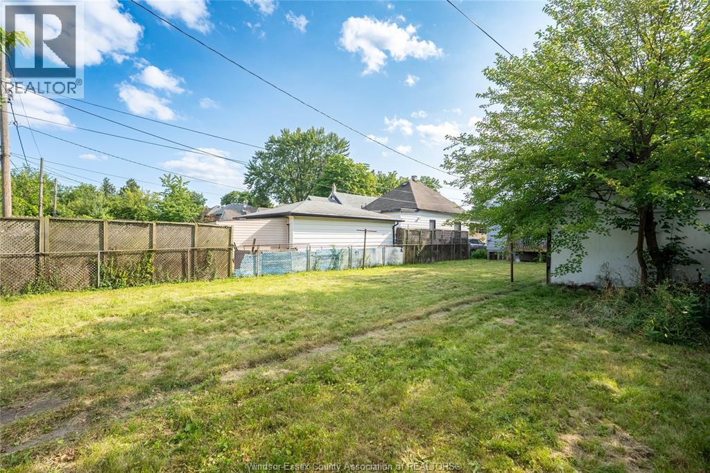 354 Curry Avenue Property Photo 20