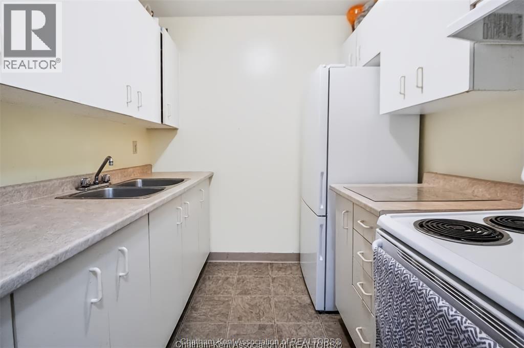 130 Park Avenue East Unit# 404 Property Photo 3