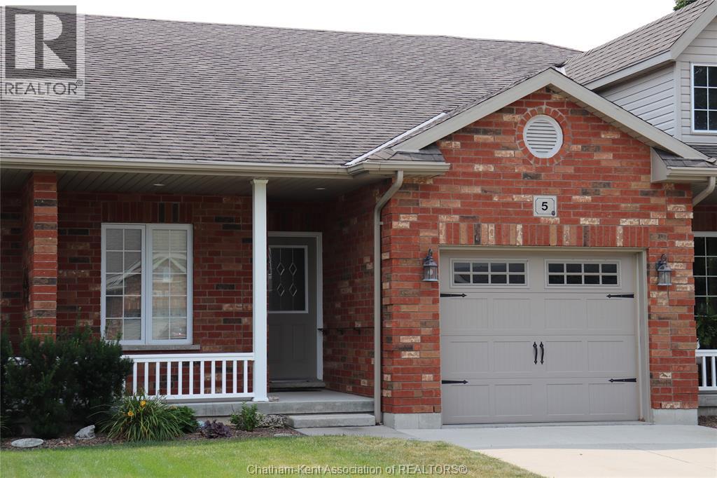5 Autumn COURT Property Photo 1