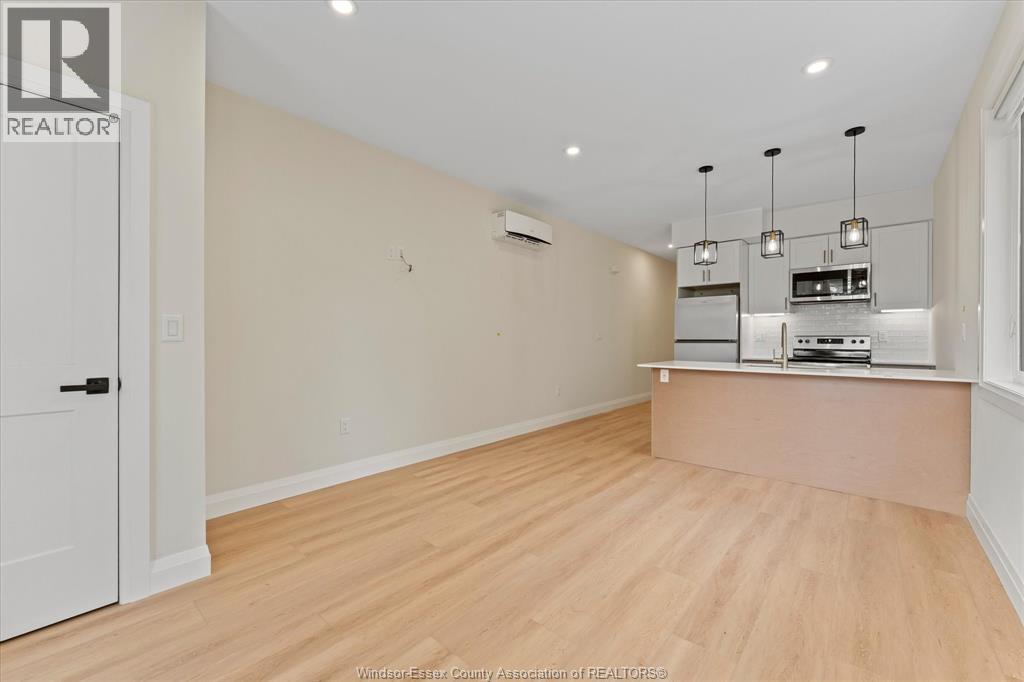 150 Old Front Unit# Main Property Photo 5
