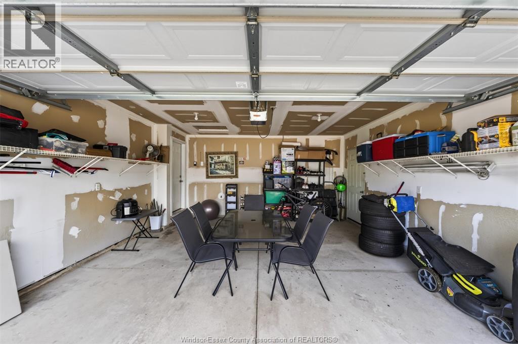 4844 Whitefish Crescent Property Photo 7